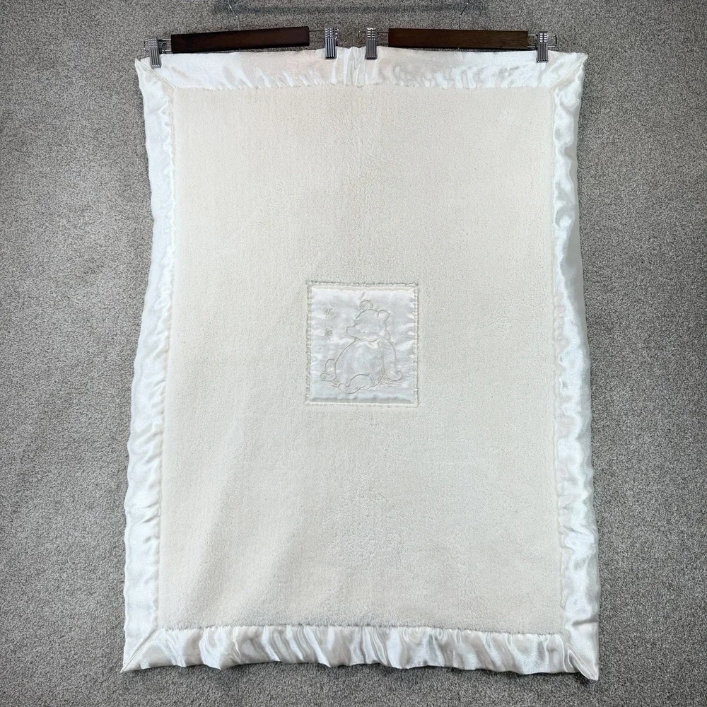 Classic Winnie The Pooh Satin Patch And Back Plush Blanket Cream Ivory Disney